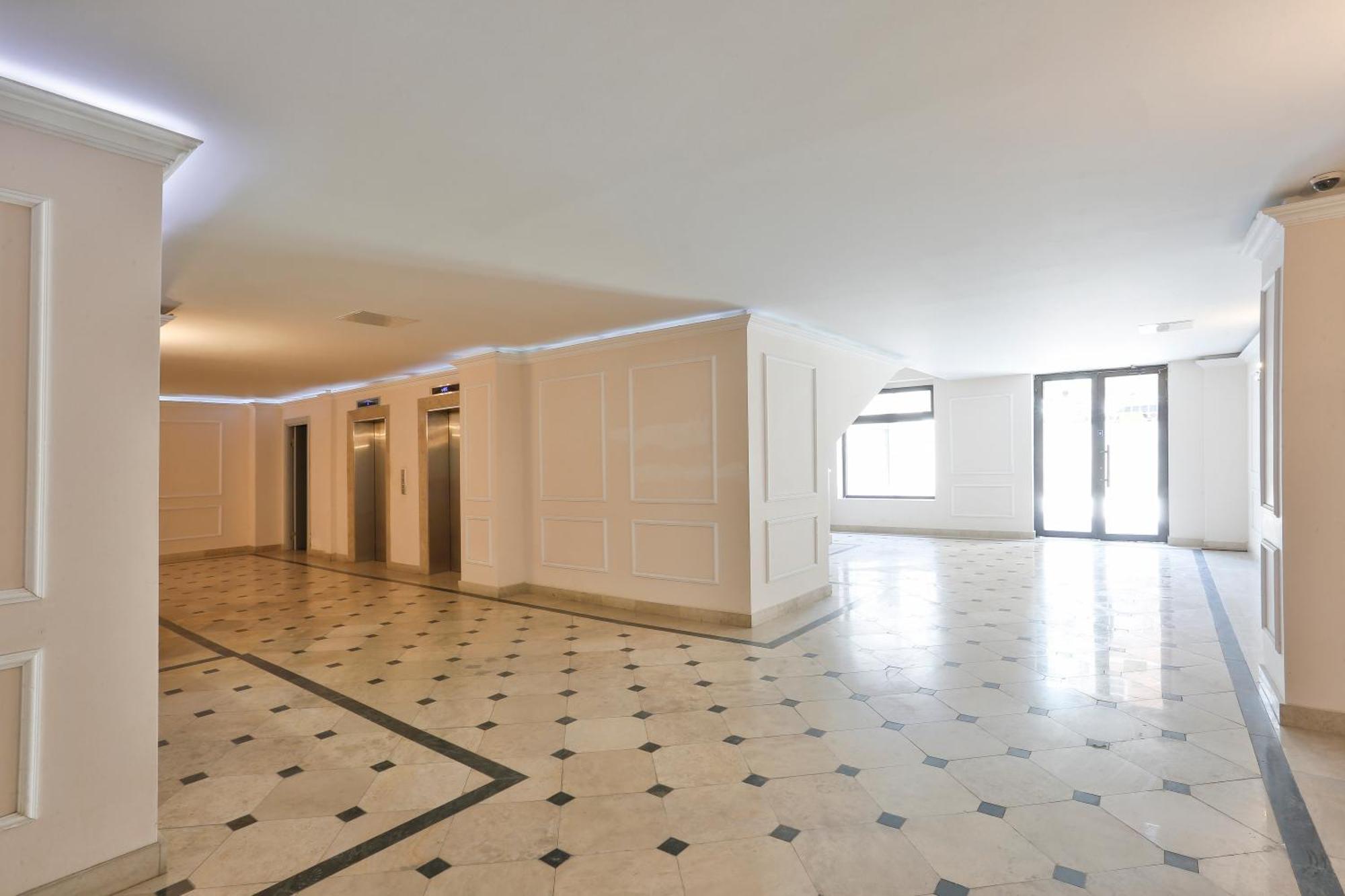 Serviced Apartment On Rustaveli Avenue 9 第比利斯 外观 照片