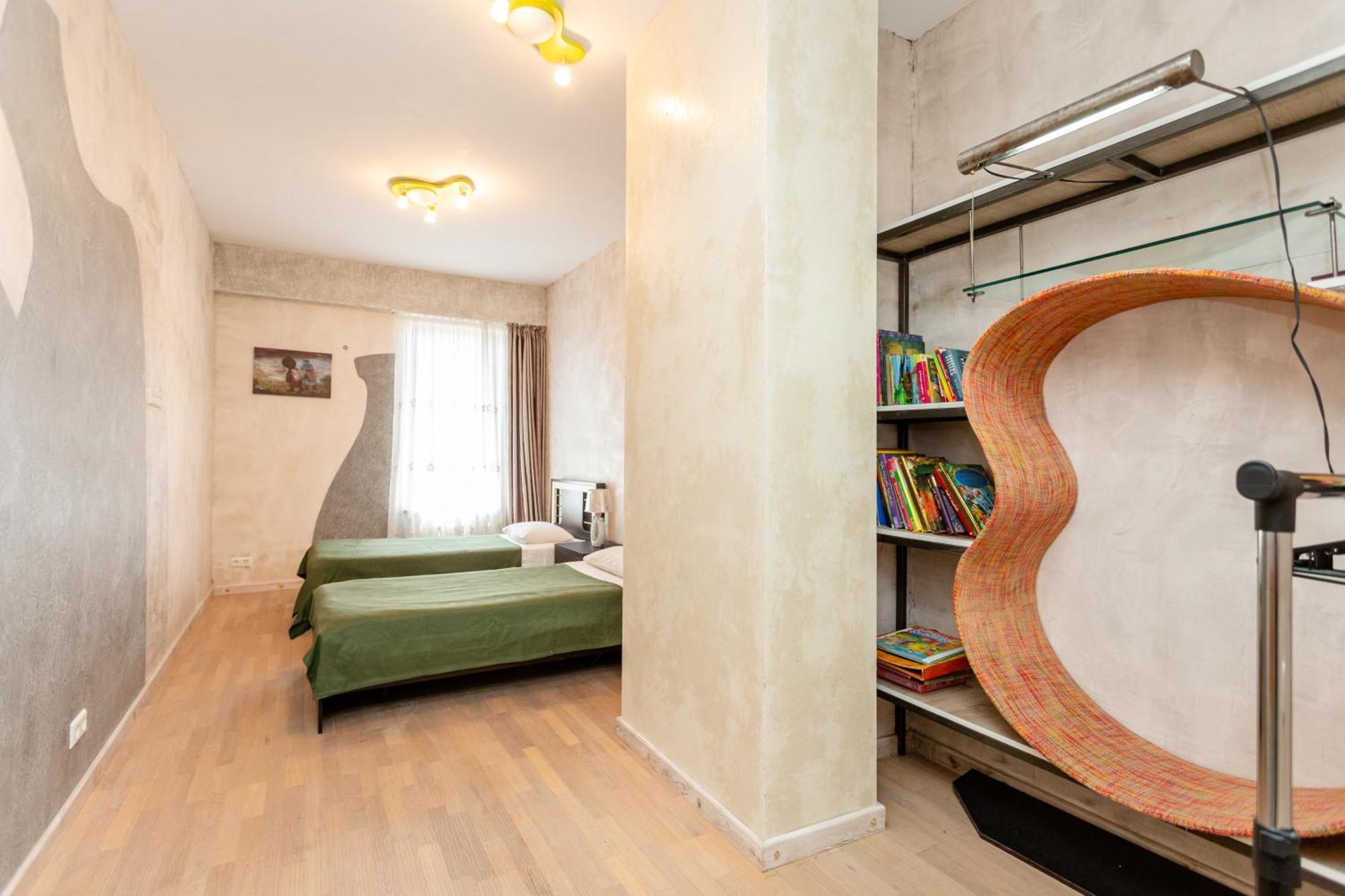 Serviced Apartment On Rustaveli Avenue 9 第比利斯 外观 照片