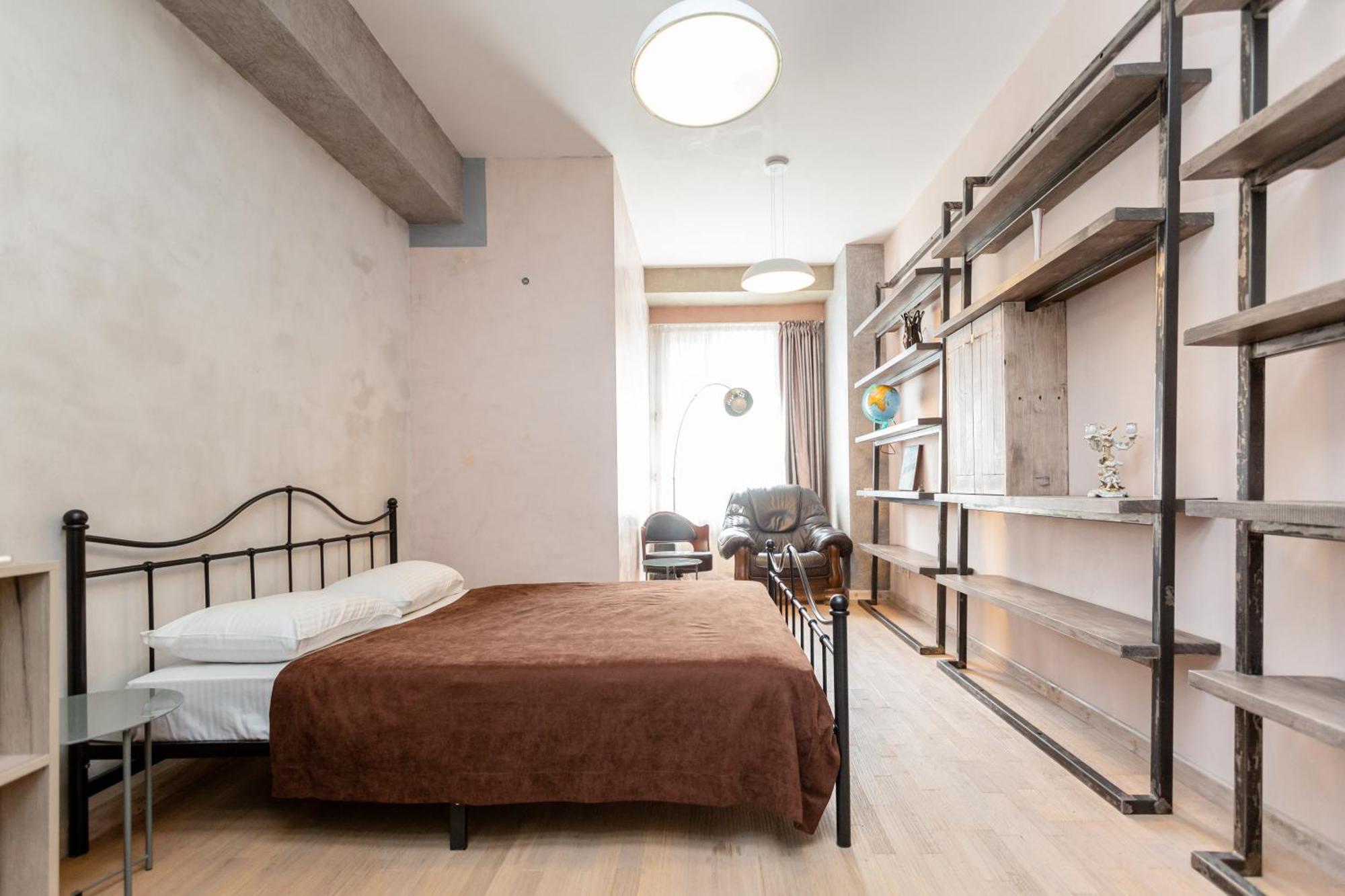 Serviced Apartment On Rustaveli Avenue 9 第比利斯 外观 照片