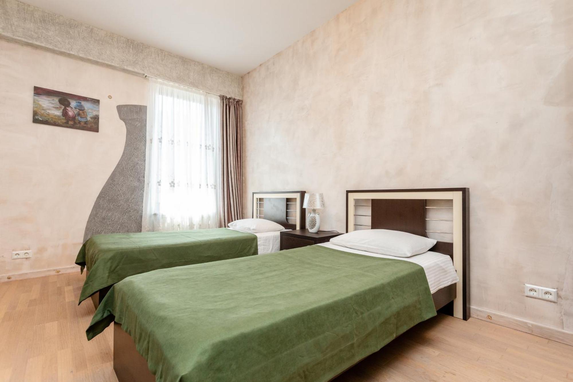 Serviced Apartment On Rustaveli Avenue 9 第比利斯 外观 照片