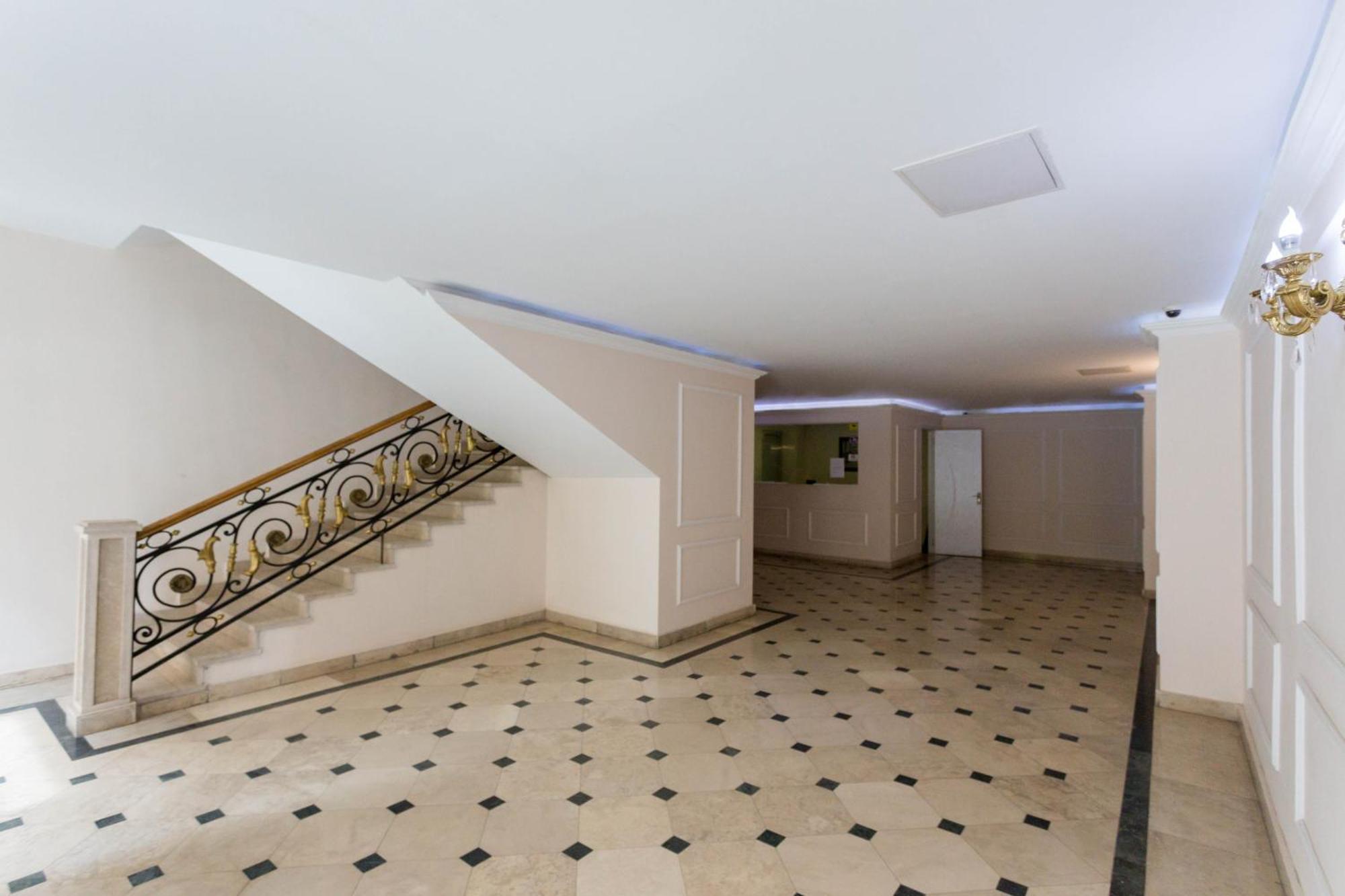 Serviced Apartment On Rustaveli Avenue 9 第比利斯 外观 照片